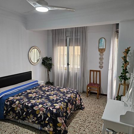 אליקאנטה Guest House Capitan Meca מראה חיצוני תמונה