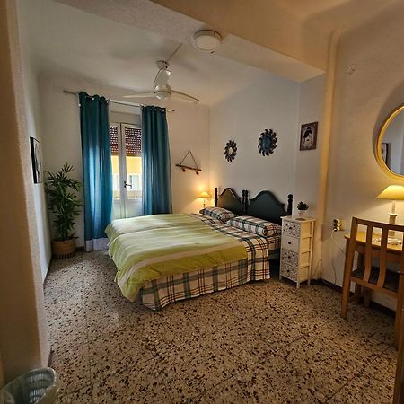 אליקאנטה Guest House Capitan Meca מראה חיצוני תמונה