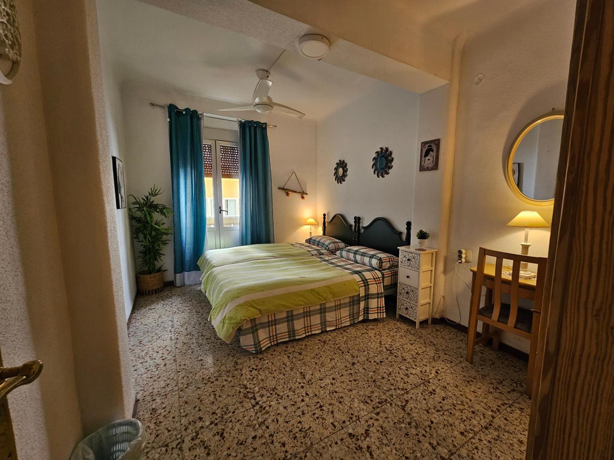 אליקאנטה Guest House Capitan Meca מראה חיצוני תמונה